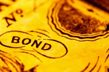 In Bond Trading, Voice Still Carries