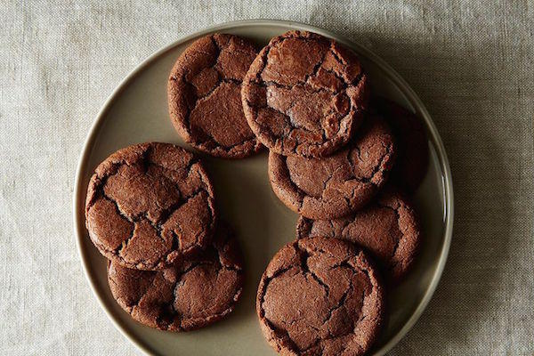 Chocolate Hazelnut Crack-ups