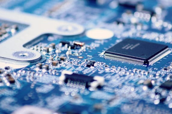 Banks warm up to open technology